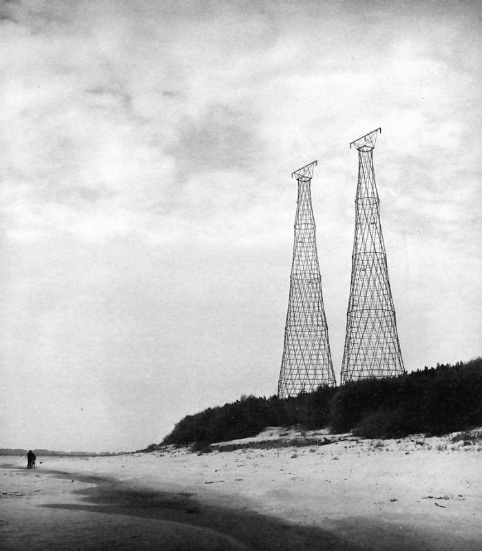 Shukhov Oka Towers 1988 photo by Igor Kazus