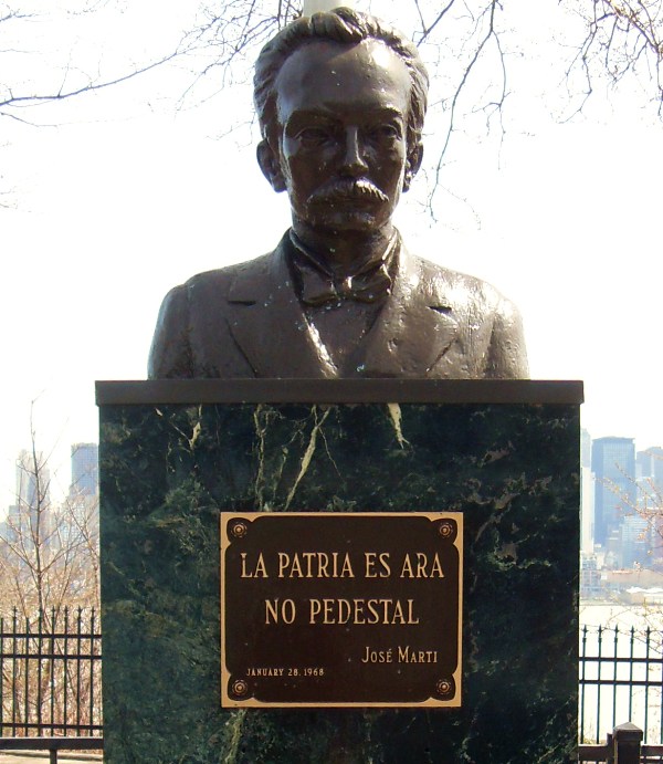 Памятник Хосе Марти в Западном Нью-Йорке, штат Нью-Джерси