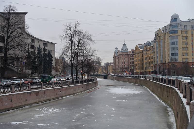 Петроградская зимой. Зимняя Петроградка Карповка. Заснеженный Санкт-Петербург Петроградский район. Петроградка в объективе: река Карповка. Петроградка зимой.