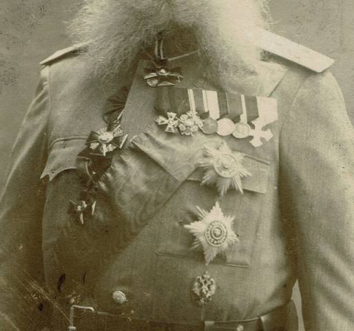 32904498_m.jpg