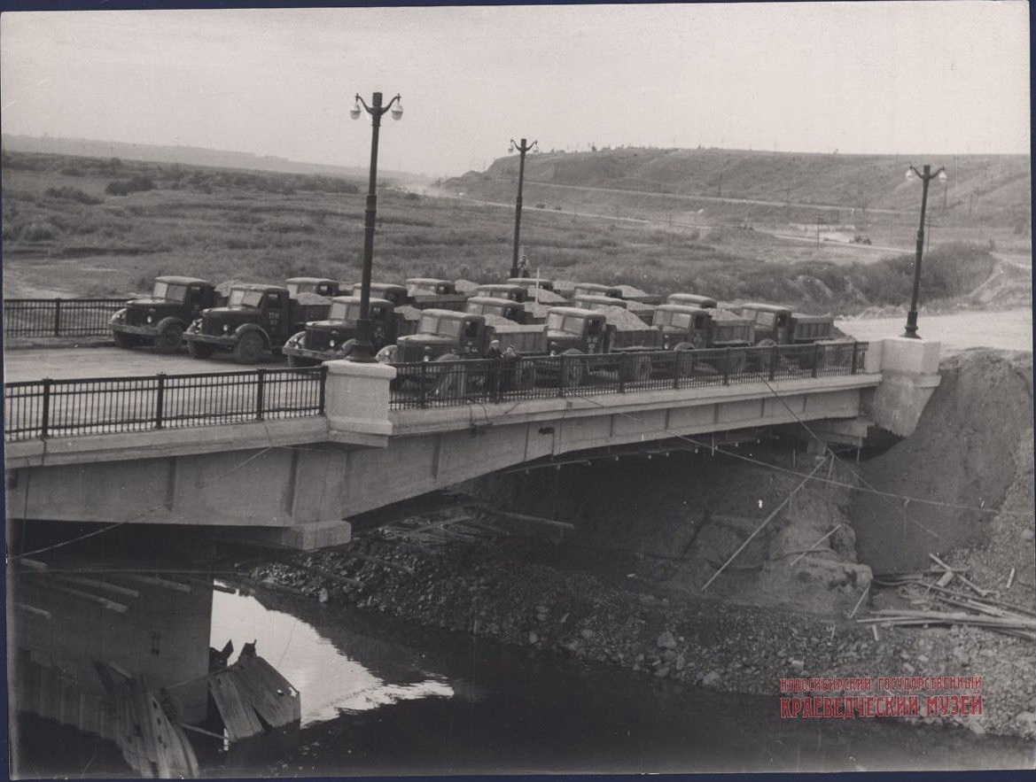 1960 испытание моста через Иню