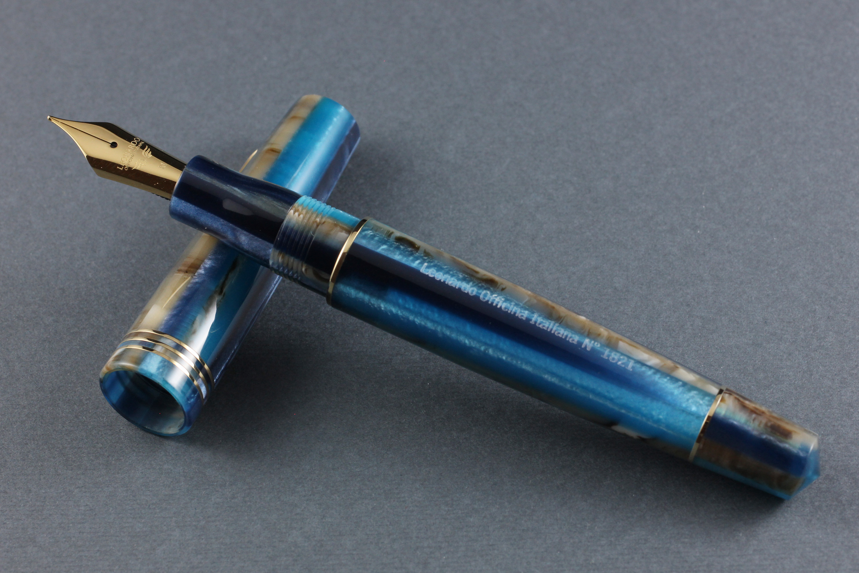 leo-1