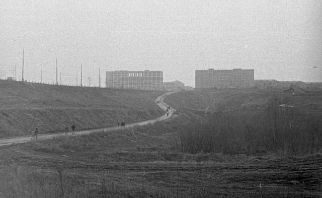 1973 год.В правом здании, в советское время, находился проектный институт Сибниэти