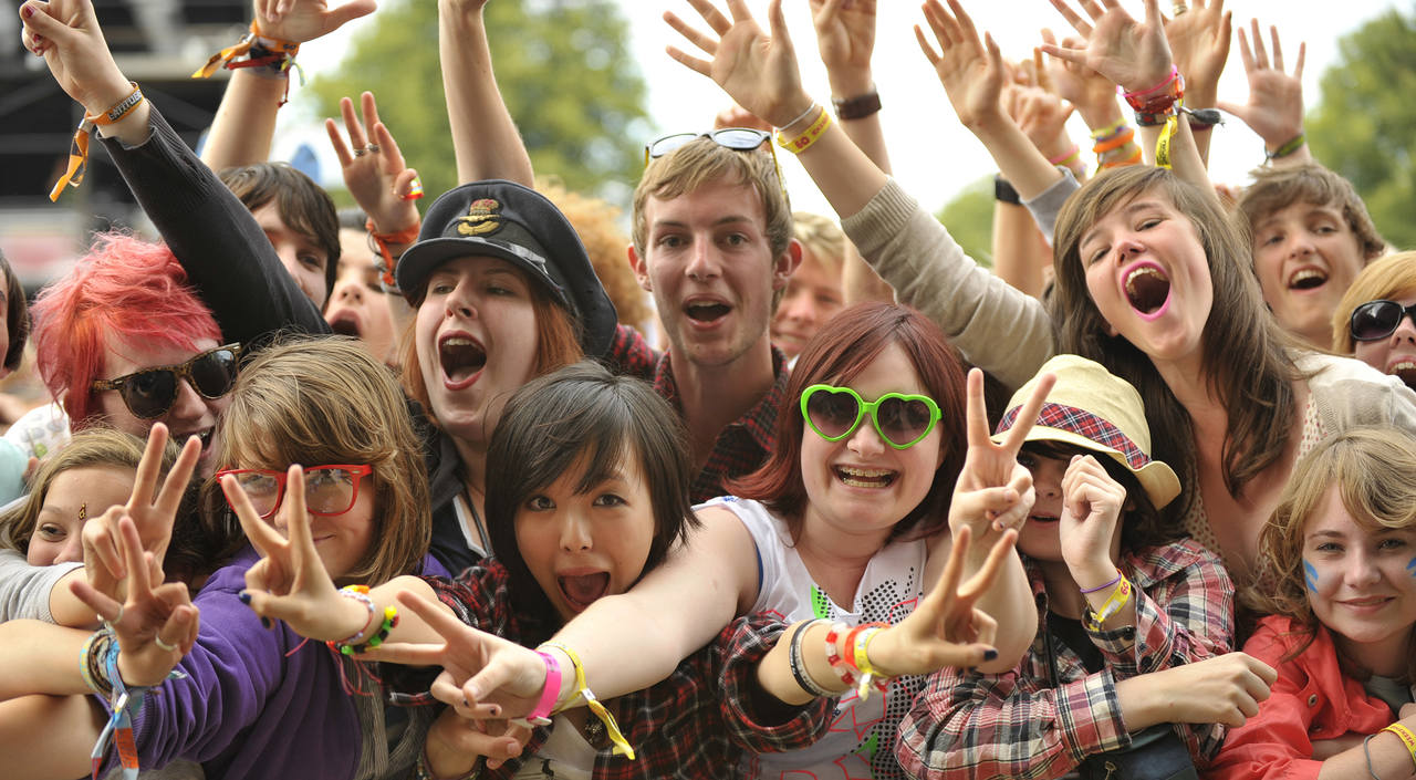 crazy-fans-latitude-festival o