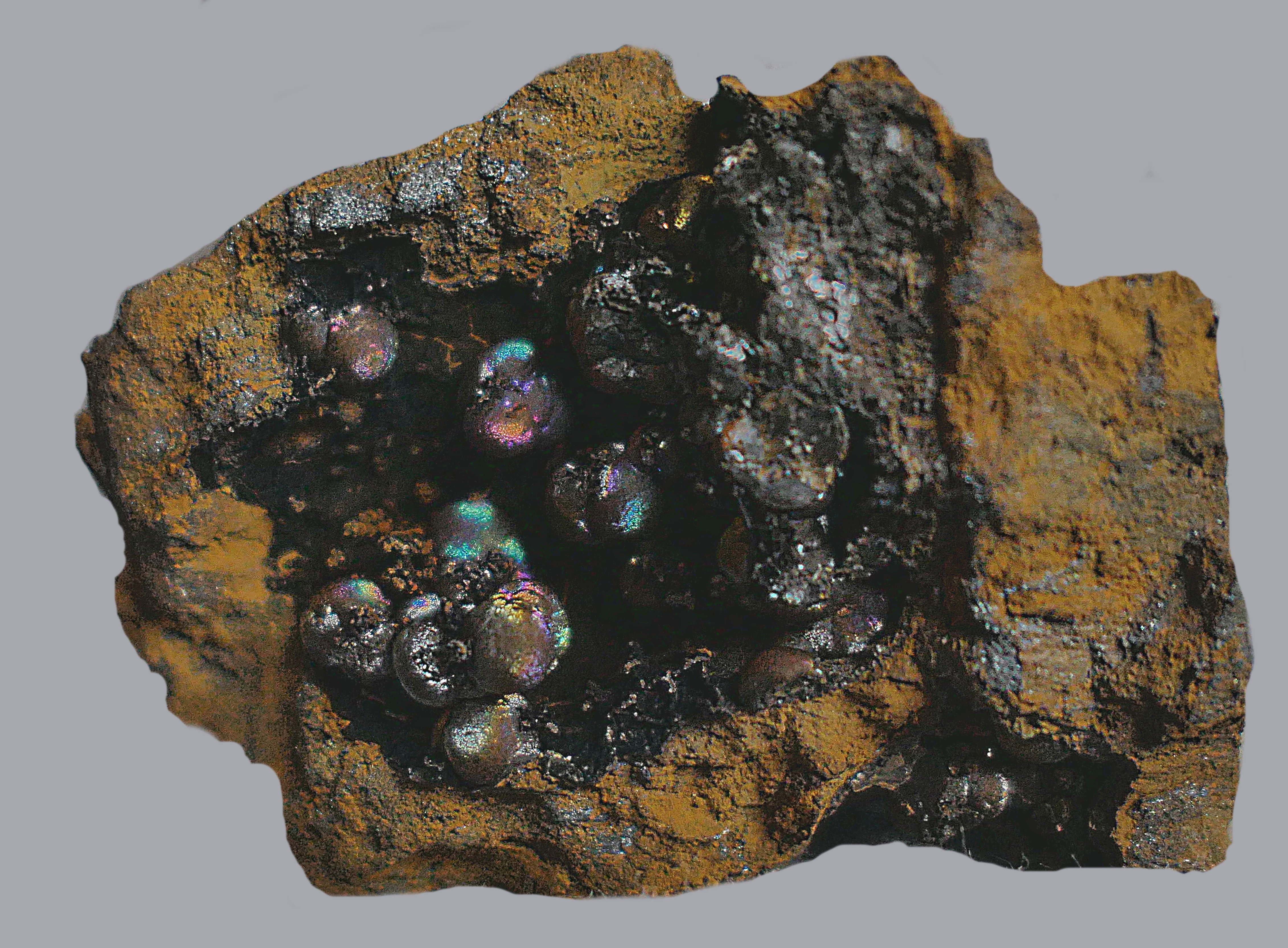 Сидерит (карбонат железа, сферолиты). КМА. Размер 4 см. Фото Морошкина В.В.
