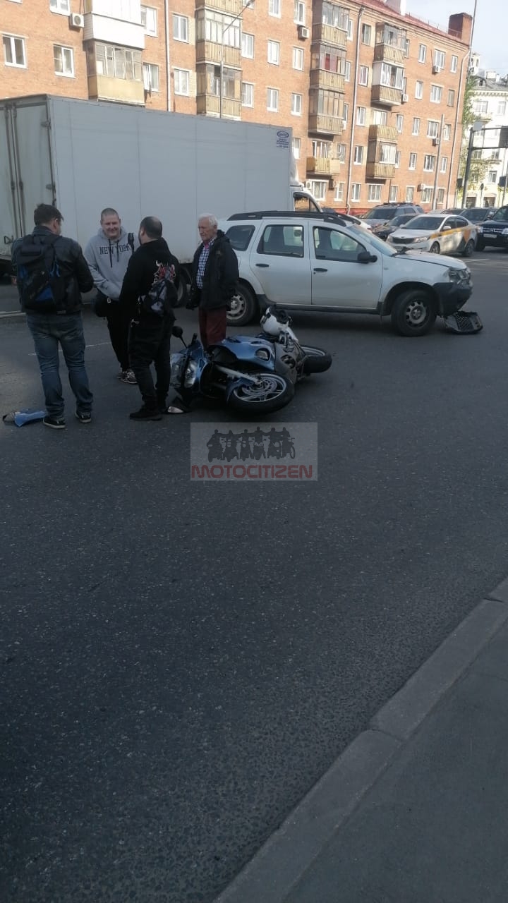 17.05.2021 17:23 ДТП, мот/авто Москва, ул. Боженко, 51 - Архив сообщений на  оперативный пульт - MotoCitizen | МотоГраждане