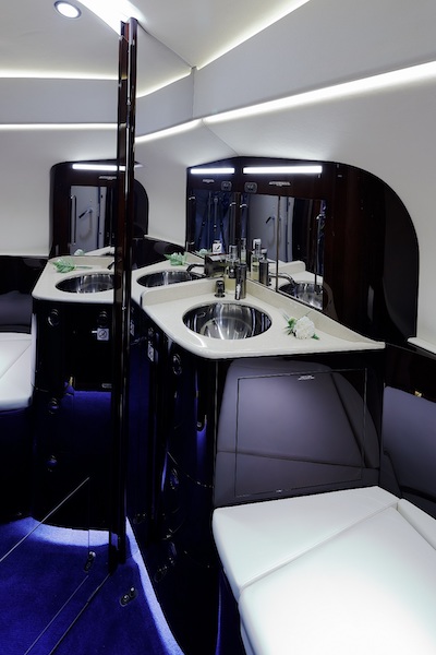 RAS Complete change of cabin appearance to a Dassault 7X interior colour and finishes (6)