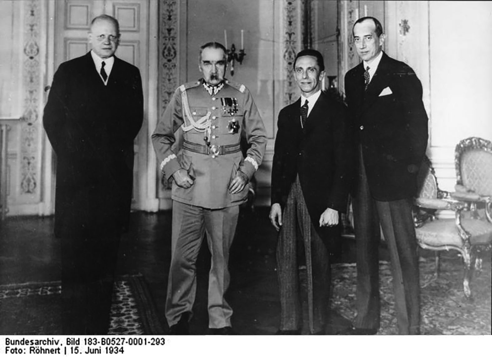 Юзеф Пилсудский, Йозеф Геббельс и Юзеф Бек (справа) - встреча в Варшаве в июне 1934 года