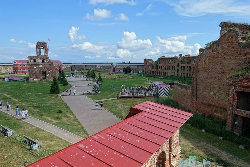 Крепость орешек на метеоре из санкт-петербурга. Ладога крепость орешек. Петрокрепость крепость орешек. Шлиссельбург экскурсия из петербурга. Крепость орешек посещение.
