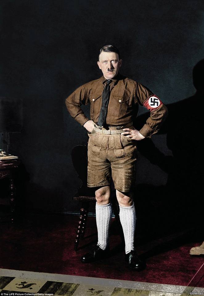 Немецкие пародии. Adolf Hitler в полный рост.
