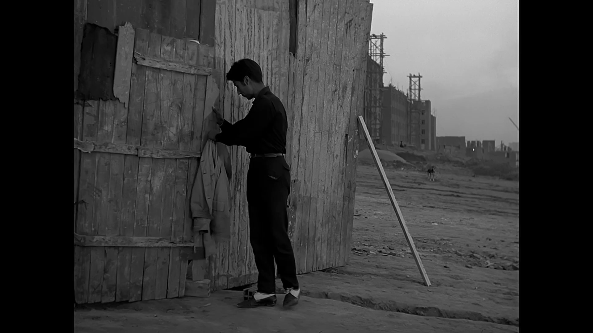 Los.golfos.1960.Carlos.Saura.WEB-DL. 1080p.mkv snapshot 00.09.18 [2021.08.21 16.09.16]