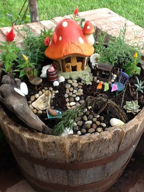 18-the-magic-mushroom-garden-fairy-garden-ideas-homebnc