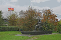 Памятник Дж. Неру в сквере у цирка. Фото Морошкина В.В.