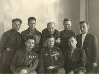 Первый секретарь Новосибирского обкома ВКП(б) Кулагин М.В. и Покрышкин А.И. в гостях у коллектива Новосибирского завода Сибсельмаш» 1943