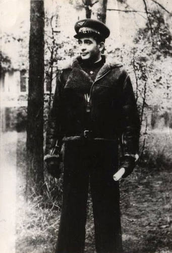36248933_m.jpg
