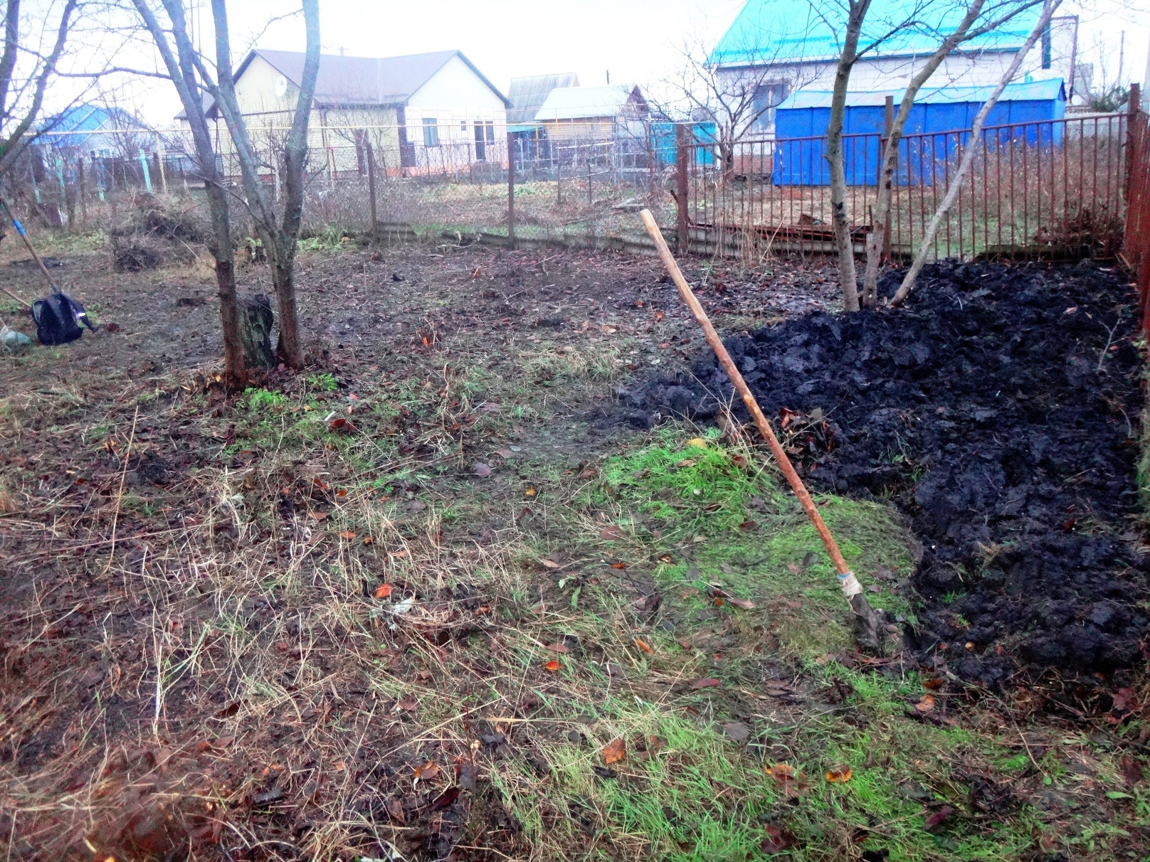 Дачный мотив... Из приключений штыковой лопаты (94)