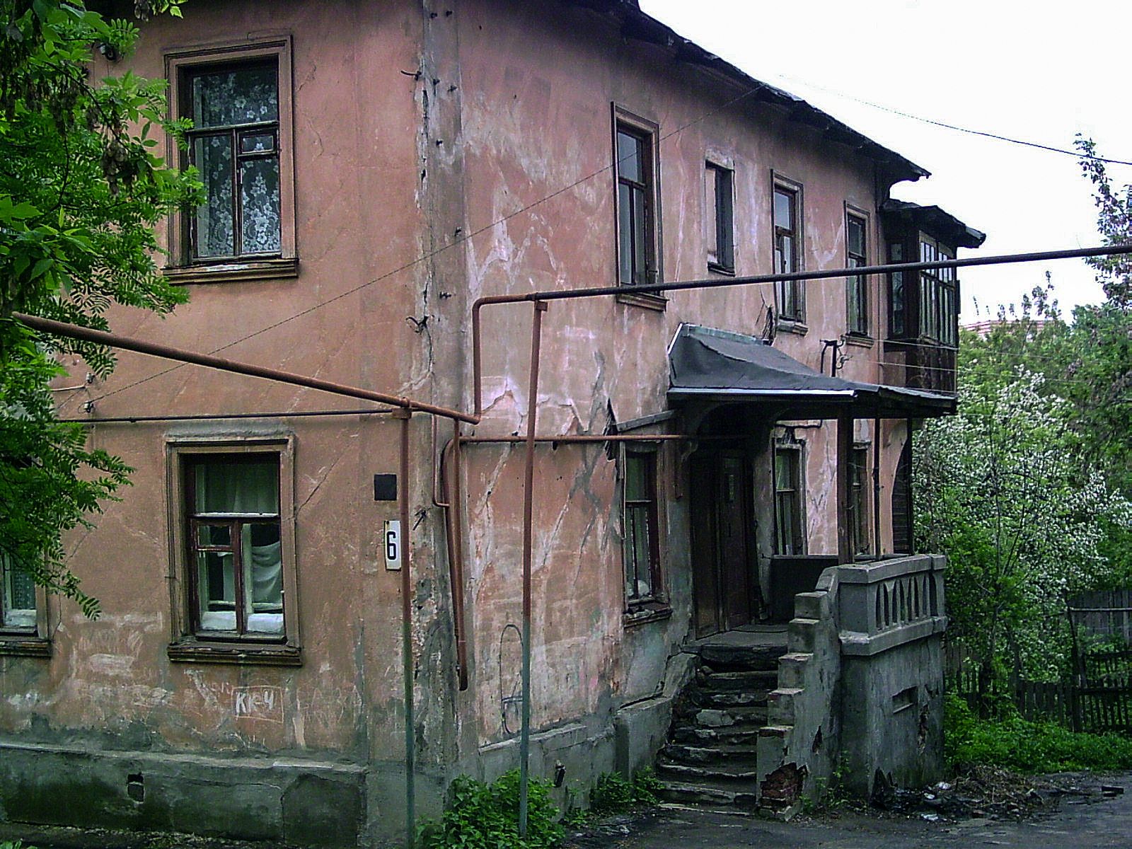 Плотничный пер., 6. 13 октября 2005 1