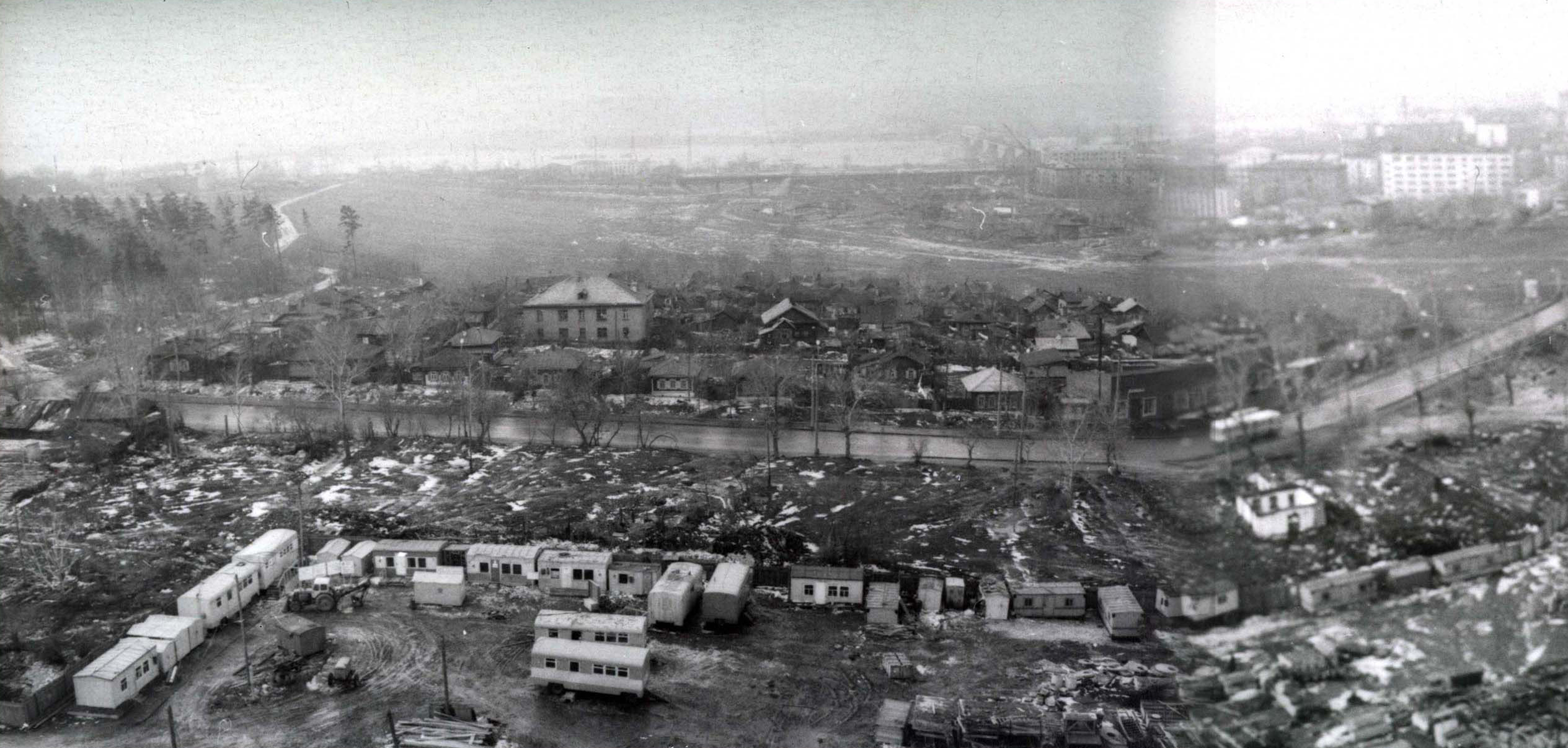 1970-е М-н на приступах и 2-х эт. дом на Садовой
