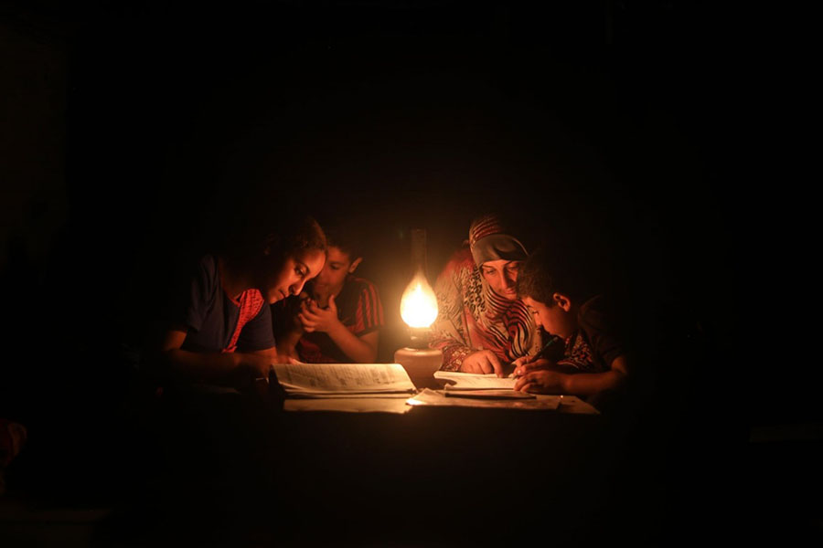 3«Учёба при отключении электроэнергии в секторе Газа».