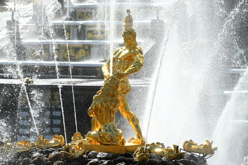 Фонтан большой каскад в петергофе. Петергоф фонтаны когда работать в 2024. Открытие фонтанов в петергофе в 2024. Фонтаны петра 1 в петергофе. Петергоф фонтаны 2023.