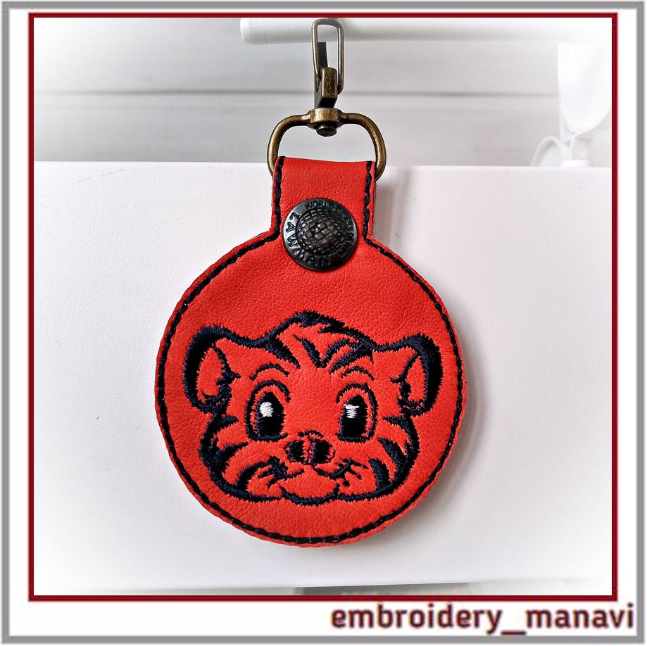In the hoop Keychain with tiger embroidery design
