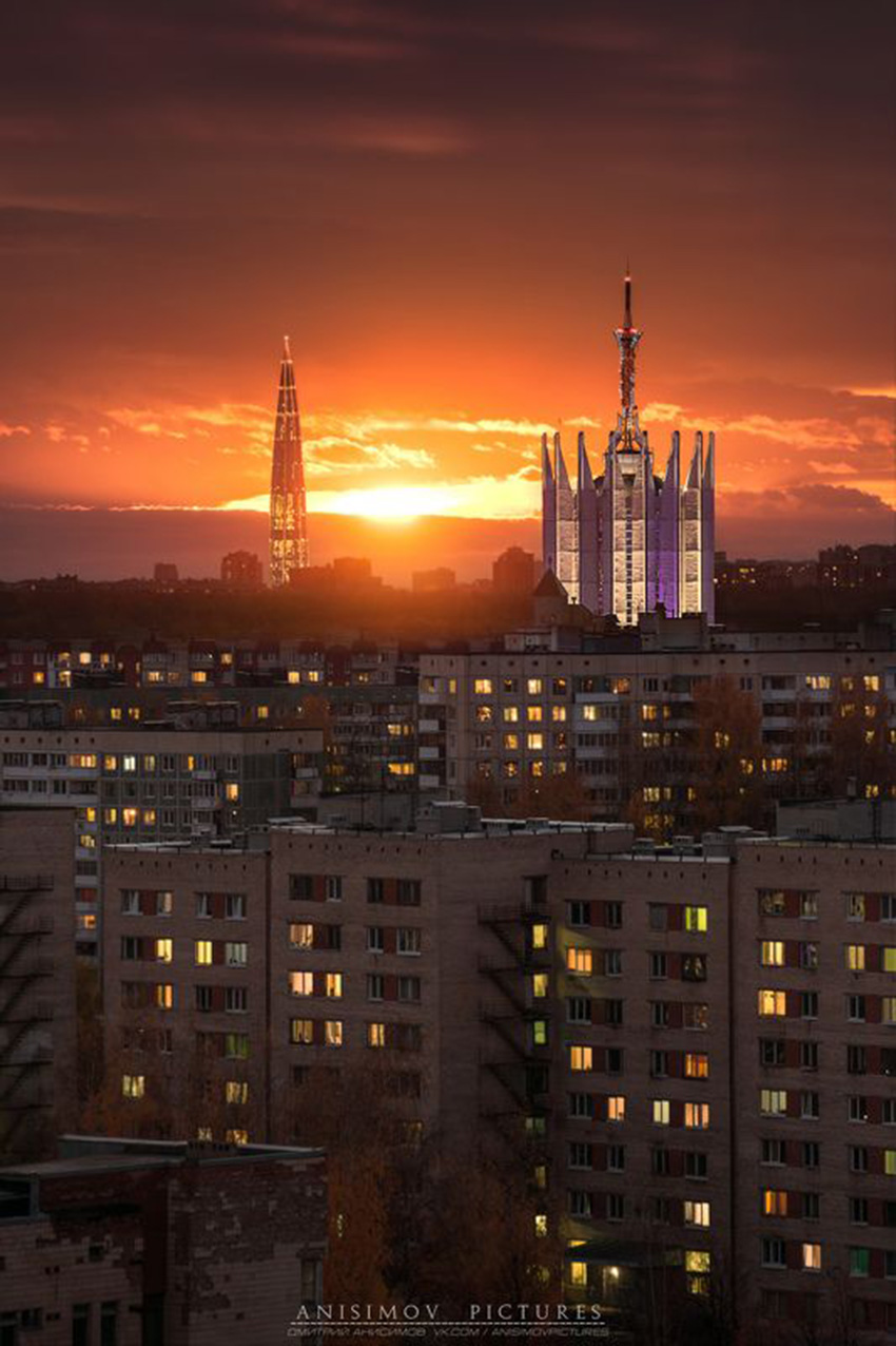 Давно стихами говорит Нева