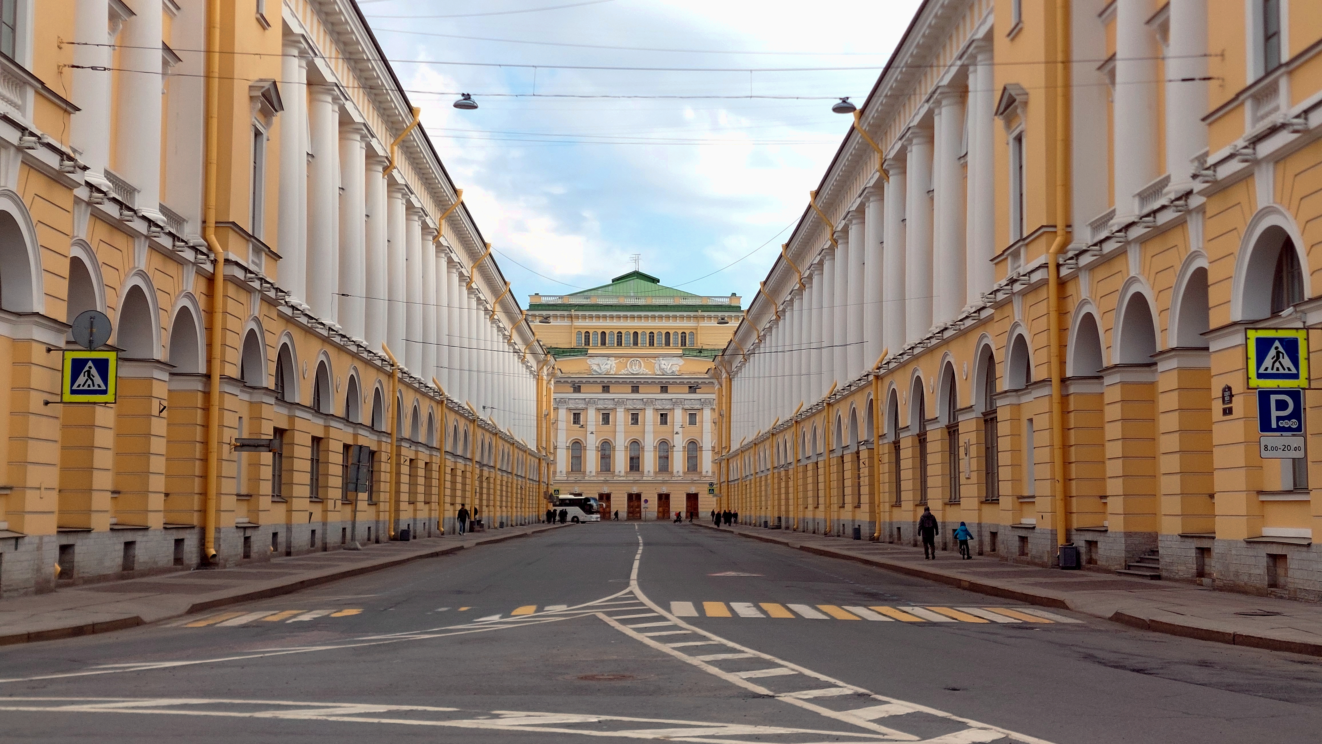 Контрасты нашего городка