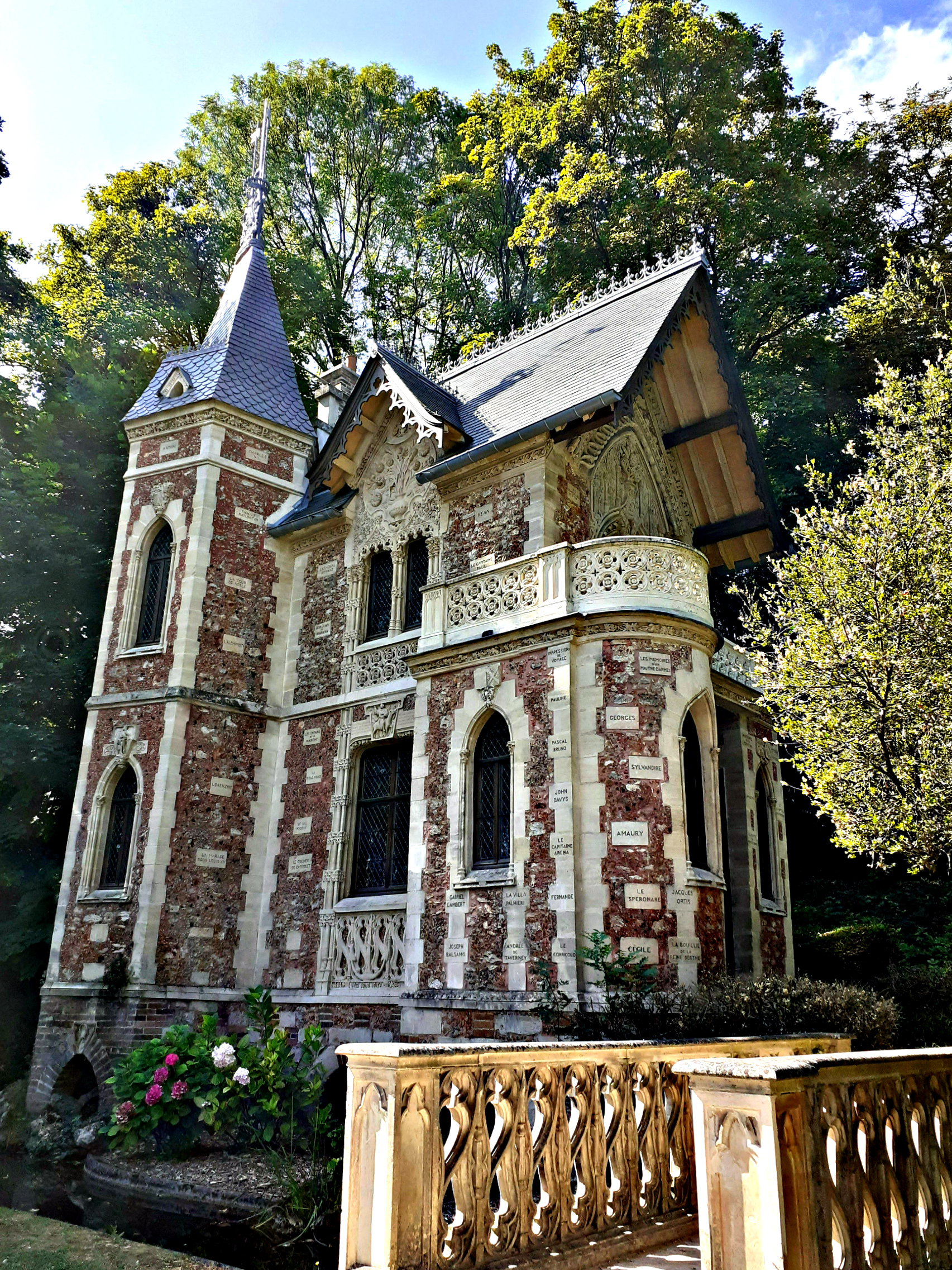 Франция. Замок Монте-Кристо. Château de Monte-Cristo.