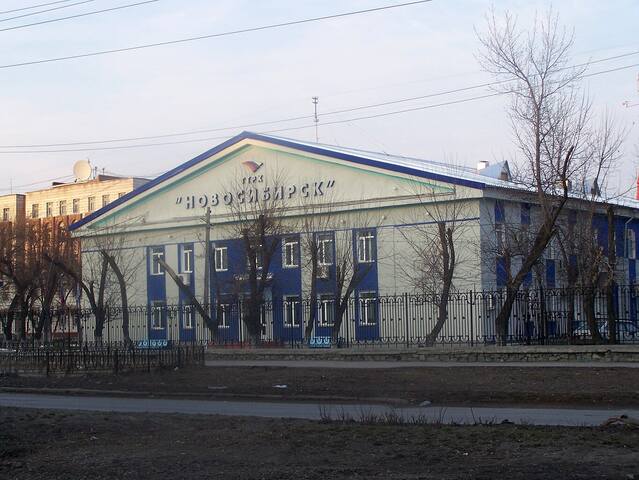 https://images.vfl.ru/ii/1748685580/38f90453/39841129_m.jpg