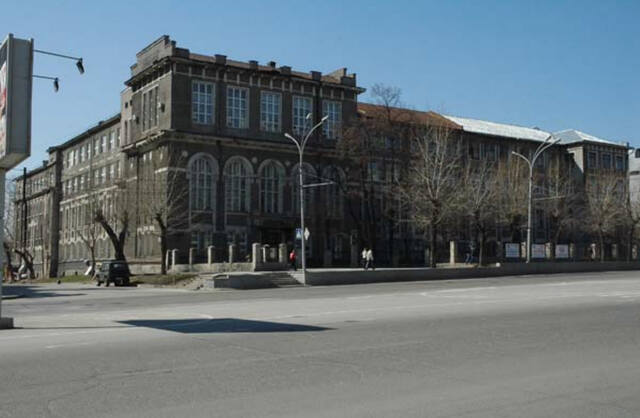 https://images.vfl.ru/ii/1760437419/f67bbf84/39990818_m.jpg