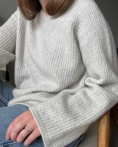 Chantal-Sweater-V-neck-Knitting-pattern-07