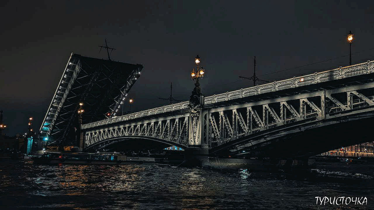 Большеохотинский мост в Санкт-Петербурге