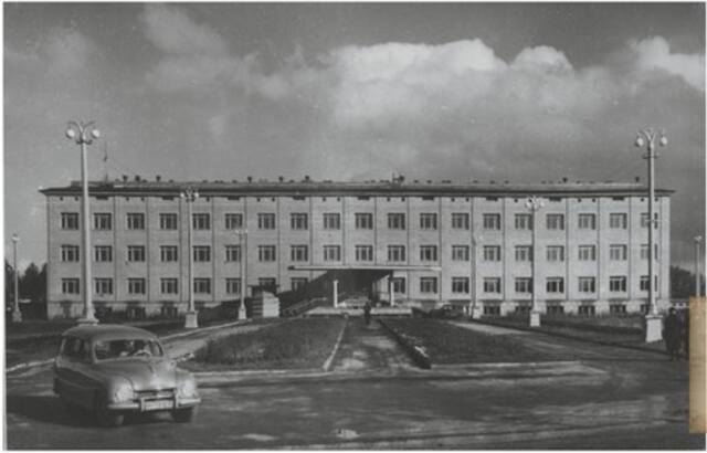 https://images.vfl.ru/ii/1778594077/3141f74d/40202982_m.jpg