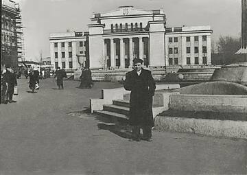 https://images.vfl.ru/ii/1781185415/2730777f/40251418_m.jpg
