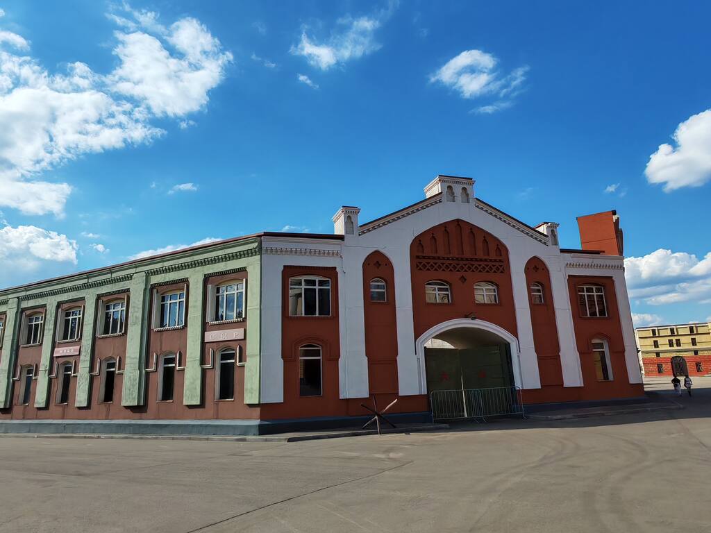 https://images.vfl.ru/ii/1782155518/b90b2a5e/40260995.jpg