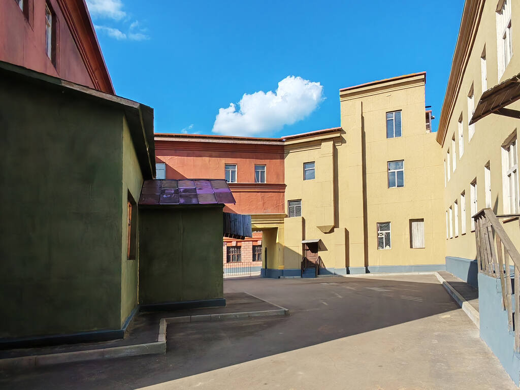 https://images.vfl.ru/ii/1782155519/124ba696/40260996.jpg