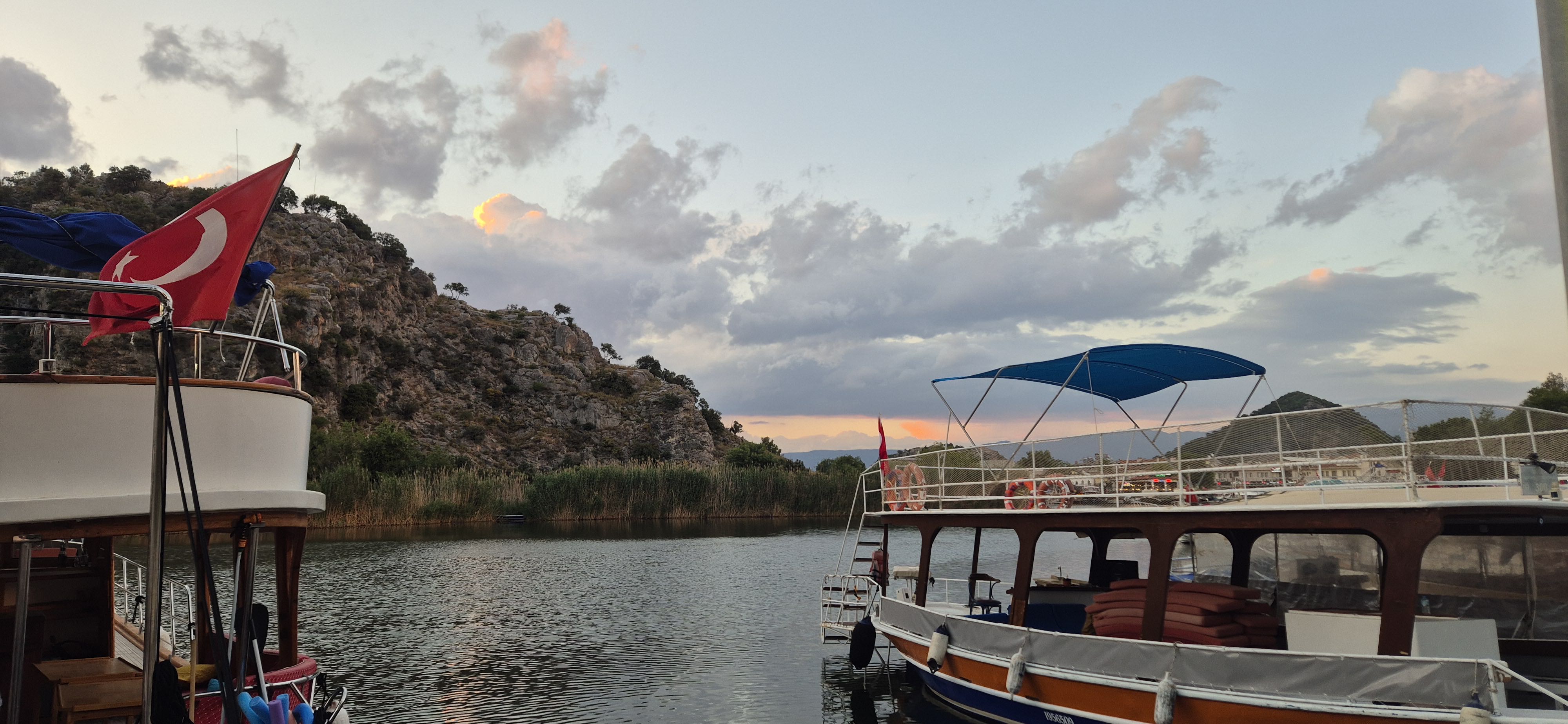 https://images.vfl.ru/ii/1782237856/40c1bea6/40261900.jpg