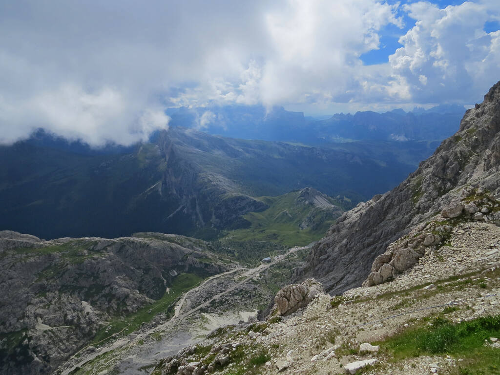 https://images.vfl.ru/ii/1782296577/3572f34e/40262599.jpg
