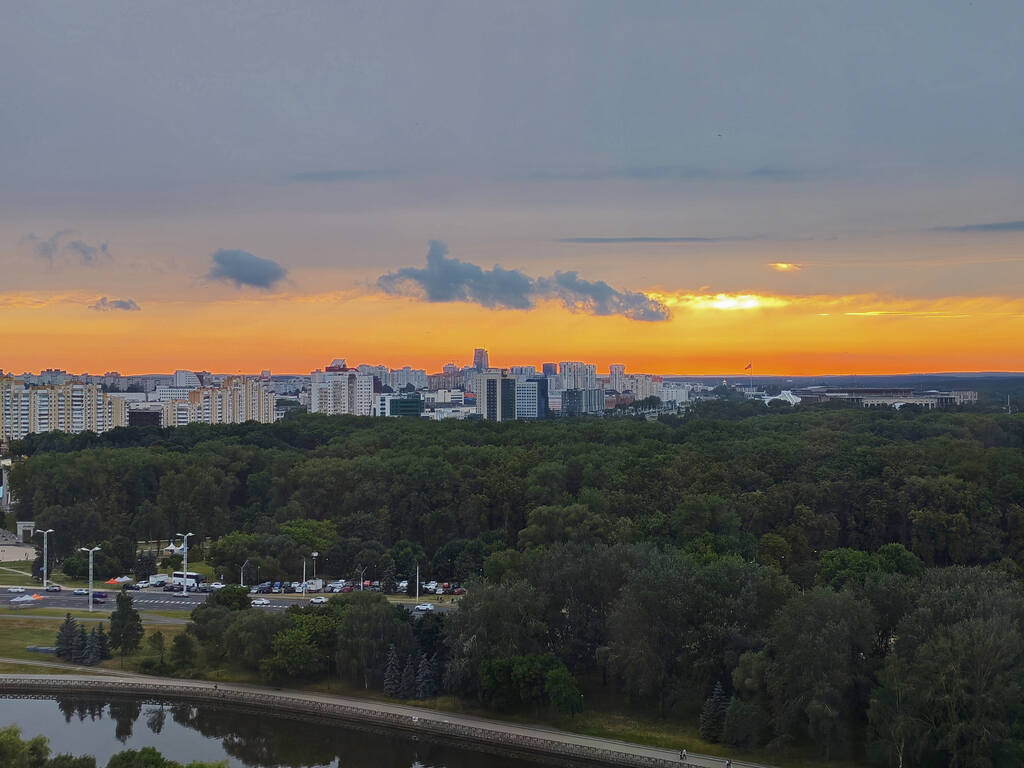 https://images.vfl.ru/ii/1784033225/03fe3d3f/40295227.jpg
