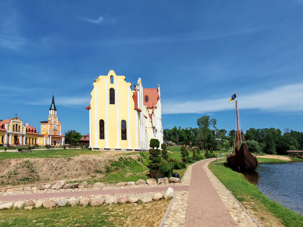 https://images.vfl.ru/ii/1785475701/1d536b44/40315558.jpg
