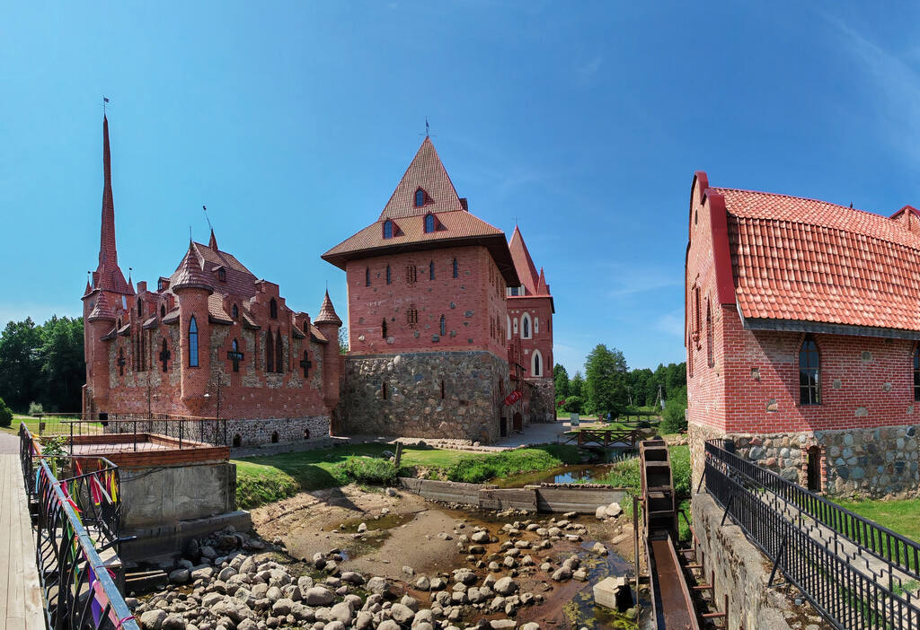 https://images.vfl.ru/ii/1785475703/8d9fb6a7/40315560.jpg